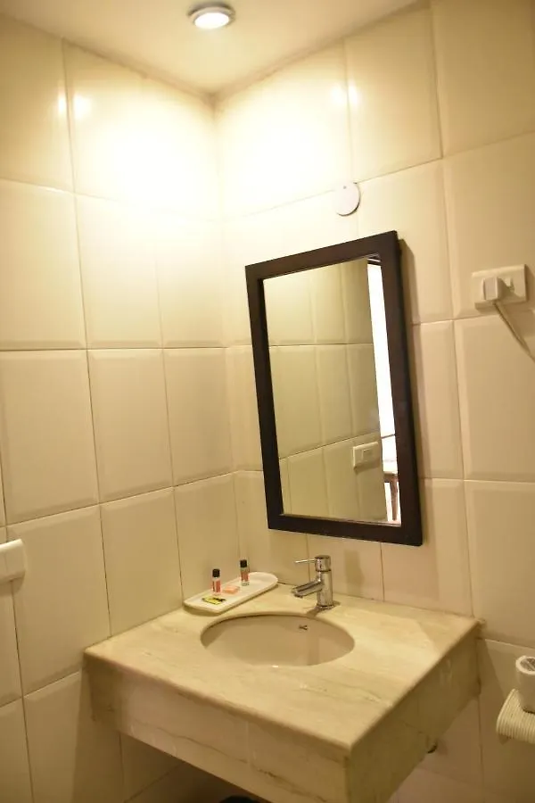 Hotel Lohias Delhi Airport New Delhi 3*,  India